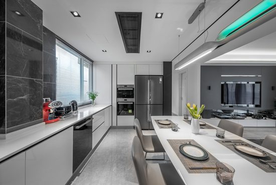 想要一套現代簡約的親密家居住宅？147㎡動靜分區大開間，客餐一體+開放式書房，互動起來很簡單
